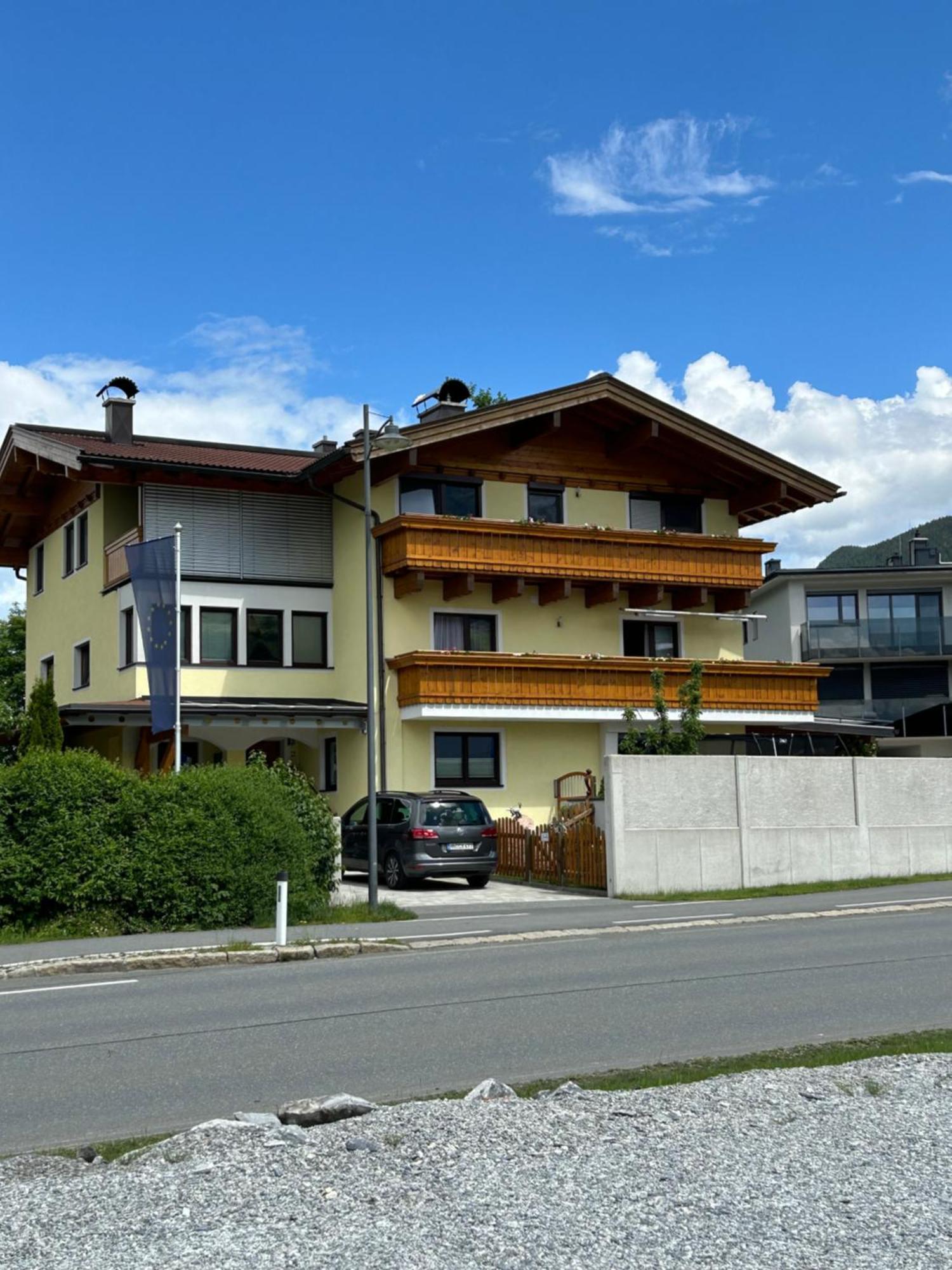 Apartmán Haus Laubreuter Kaprun Exteriér fotografie